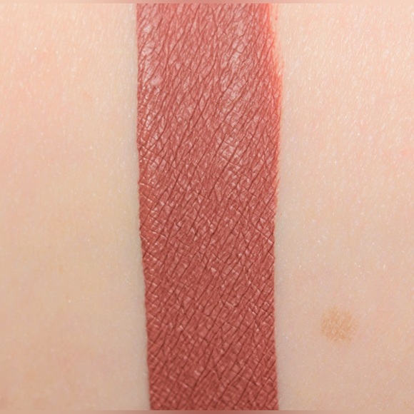 Anastasia Beverly Hills Matte Liquid Lipstick- Hudson - Picture 8 of 13